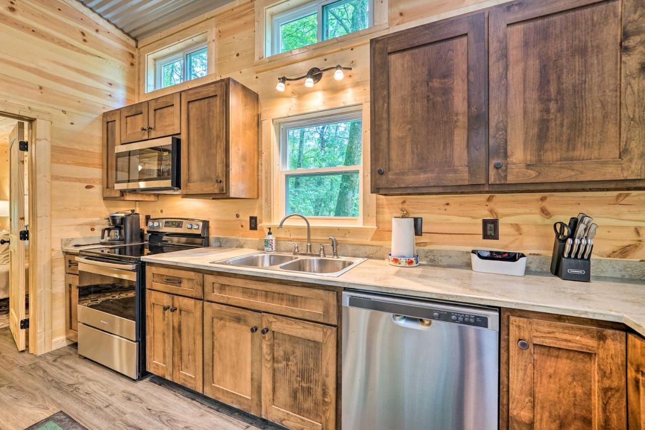 Stylish Cabin By Beavers Bend Hot Tub And Fire Pit Broken Bow Εξωτερικό φωτογραφία
